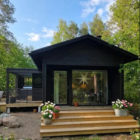 Kataja With Sauna And Jacuzzi Villa