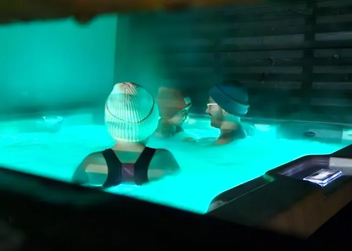 Kataja With Sauna And Jacuzzi Willa